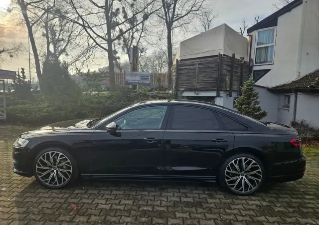 AUDI A8 50 TDI quattro tiptronic