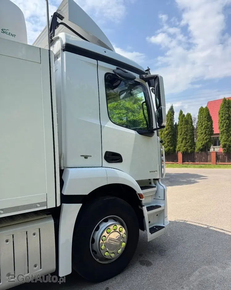 MERCEDES-BENZ ANTOS /1830/E 6/Chłodnia +Winda /18 Palet / Niski Przebieg122 Tys Km! 