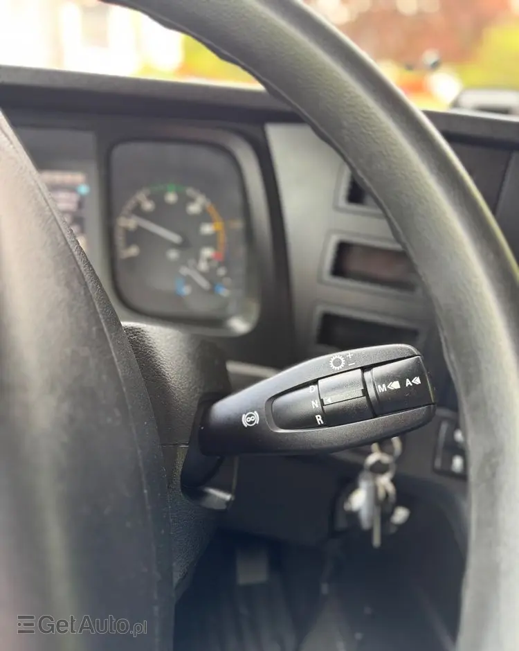 MERCEDES-BENZ ANTOS /1830/E 6/Chłodnia +Winda /18 Palet / Niski Przebieg122 Tys Km! 