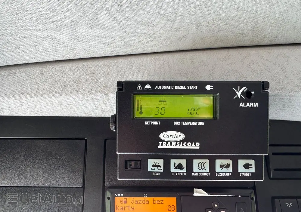 MERCEDES-BENZ ANTOS /1830/E 6/Chłodnia +Winda /18 Palet / Niski Przebieg122 Tys Km! 