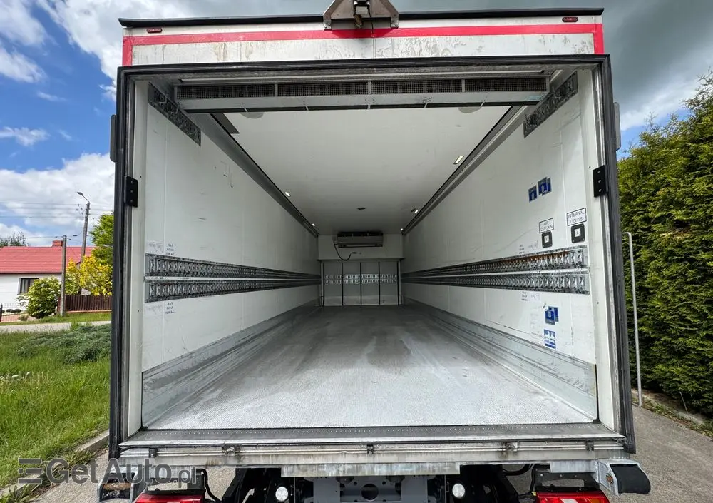 MERCEDES-BENZ ANTOS /1830/E 6/Chłodnia +Winda /18 Palet / Niski Przebieg122 Tys Km! 