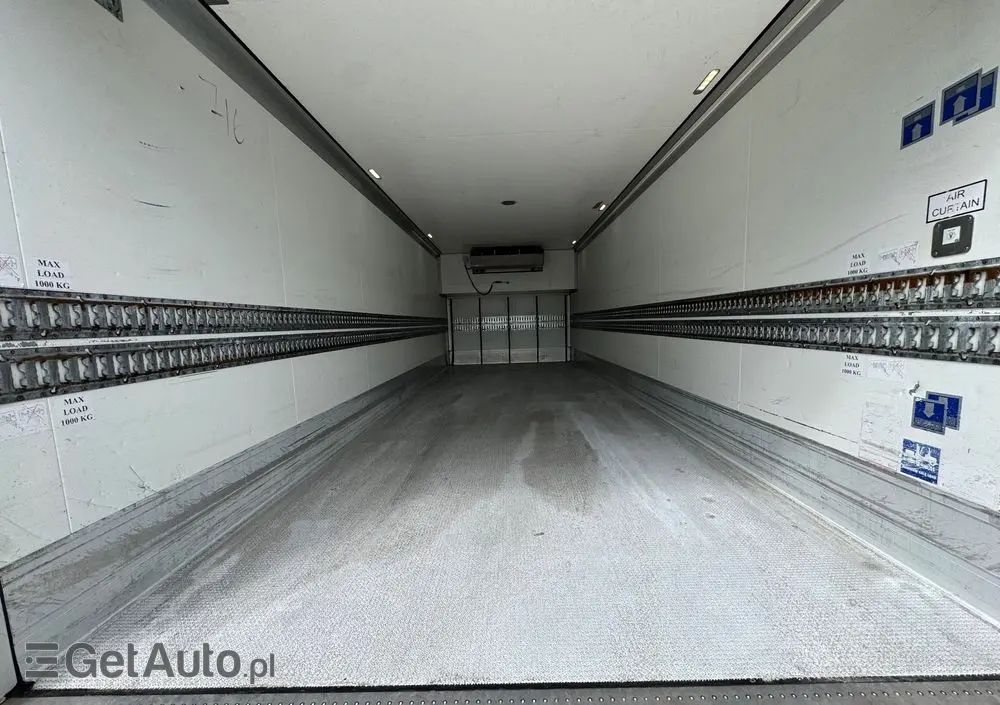 MERCEDES-BENZ ANTOS /1830/E 6/Chłodnia +Winda /18 Palet / Niski Przebieg122 Tys Km! 