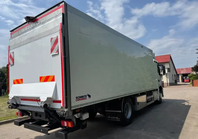 MERCEDES-BENZ ANTOS /1830/E 6/Chłodnia +Winda /18 Palet / Niski Przebieg122 Tys Km! 