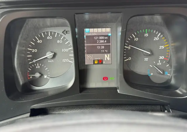 MERCEDES-BENZ ANTOS /1830/E 6/Chłodnia +Winda /18 Palet / Niski Przebieg122 Tys Km! 