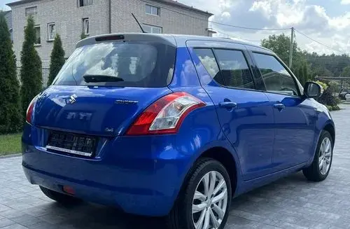SUZUKI Swift 