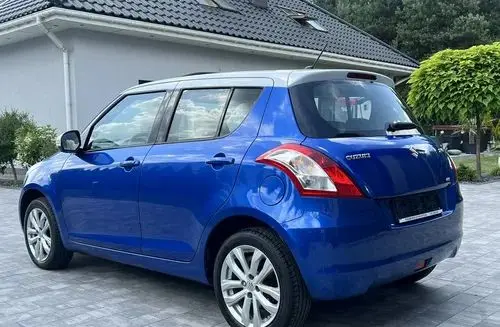 SUZUKI Swift 