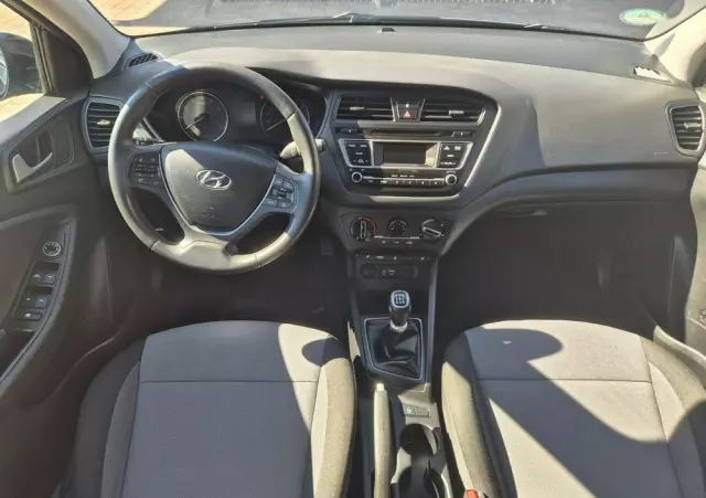 HYUNDAI I20 