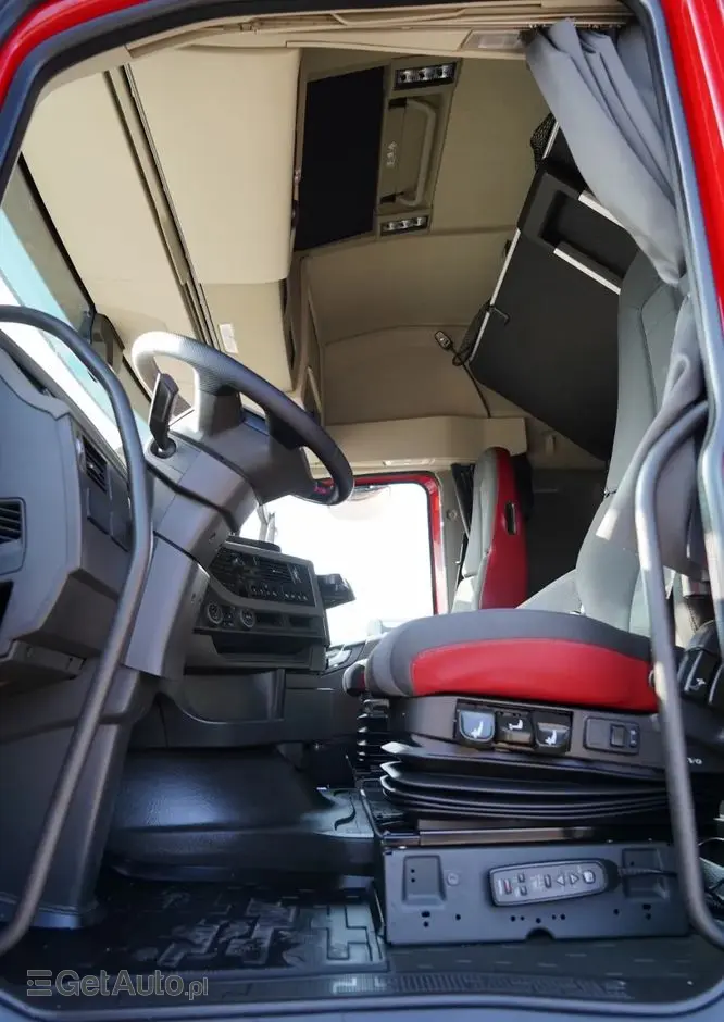 VOLVO FH 460 / ZESTAW TANDEM / 120 M3 / PRZEJAZDOWY / I-SAVE / KLIMA POSTOJOWA / OŚ PODNOSZONA SKRĘTNA / WIELTON / PLANDEKA ZBROJONA 