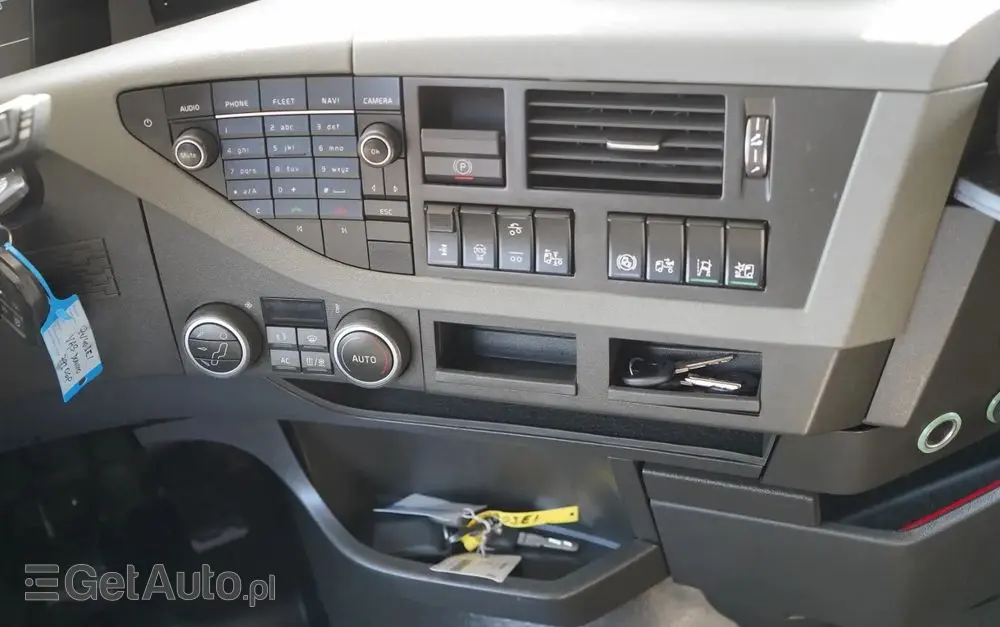 VOLVO FH 460 / ZESTAW TANDEM / 120 M3 / PRZEJAZDOWY / I-SAVE / KLIMA POSTOJOWA / OŚ PODNOSZONA SKRĘTNA / WIELTON / PLANDEKA ZBROJONA 