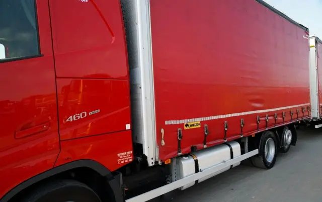 VOLVO FH 460 / ZESTAW TANDEM / 120 M3 / PRZEJAZDOWY / I-SAVE / KLIMA POSTOJOWA / OŚ PODNOSZONA SKRĘTNA / WIELTON / PLANDEKA ZBROJONA 