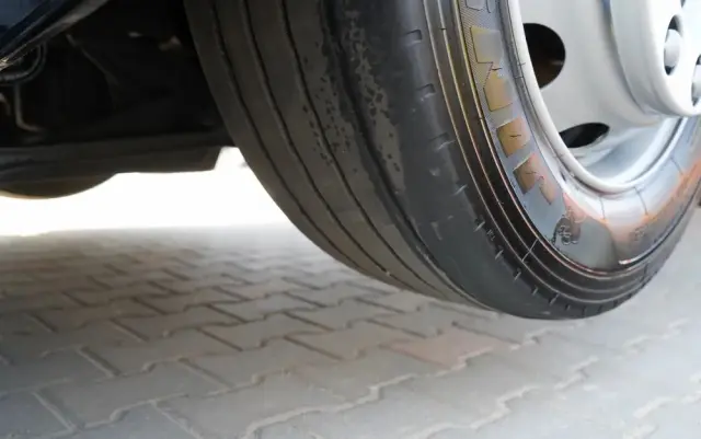 VOLVO FH 460 / ZESTAW TANDEM / 120 M3 / PRZEJAZDOWY / I-SAVE / KLIMA POSTOJOWA / OŚ PODNOSZONA SKRĘTNA / WIELTON / PLANDEKA ZBROJONA 