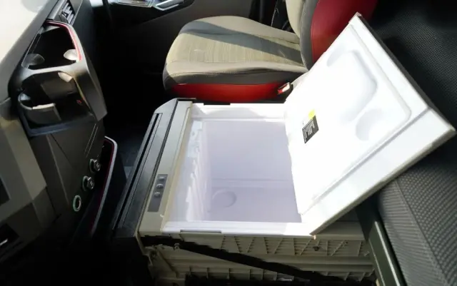 VOLVO FH 460 / ZESTAW TANDEM / 120 M3 / PRZEJAZDOWY / I-SAVE / KLIMA POSTOJOWA / OŚ PODNOSZONA SKRĘTNA / WIELTON / PLANDEKA ZBROJONA 