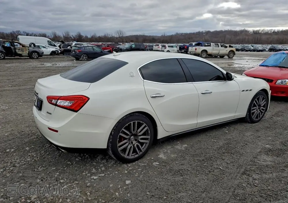 MASERATI Ghibli 
