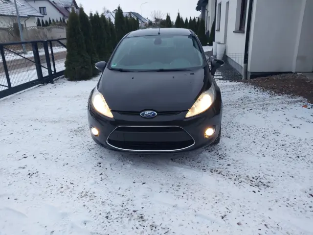 FORD Fiesta Titanium