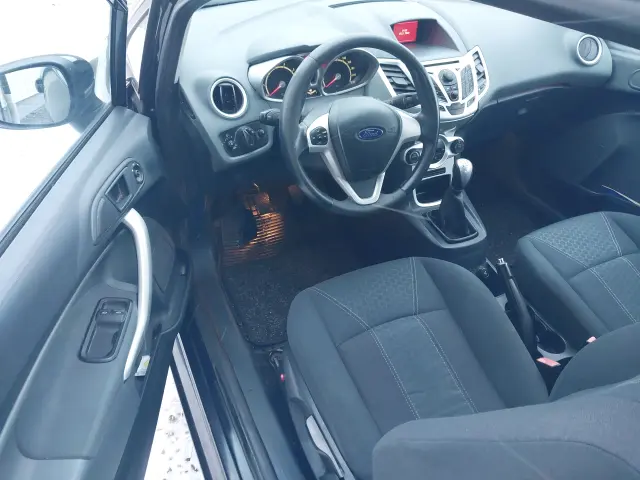 FORD Fiesta Titanium