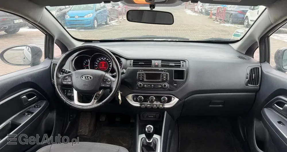 KIA Rio 1.1 CRDI Dream-Team Edition