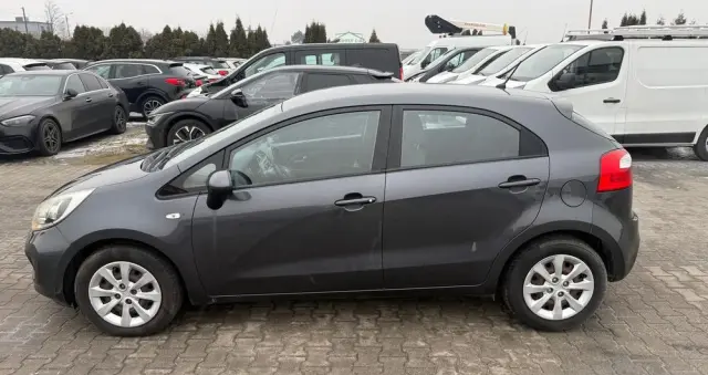 KIA Rio 1.1 CRDI Dream-Team Edition