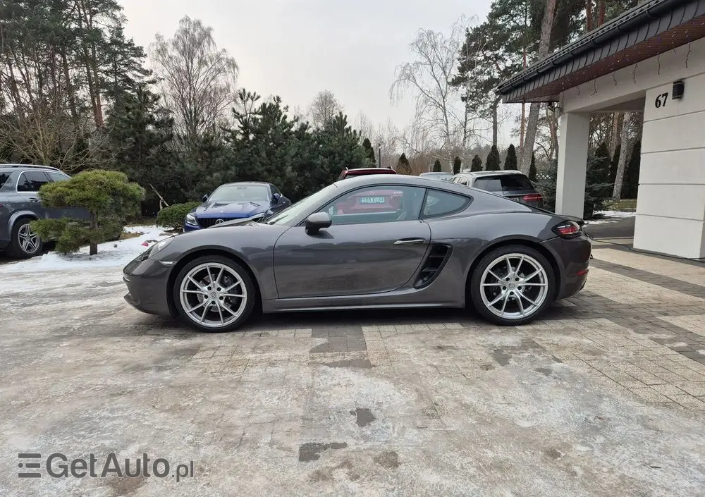 PORSCHE 718 Cayman 