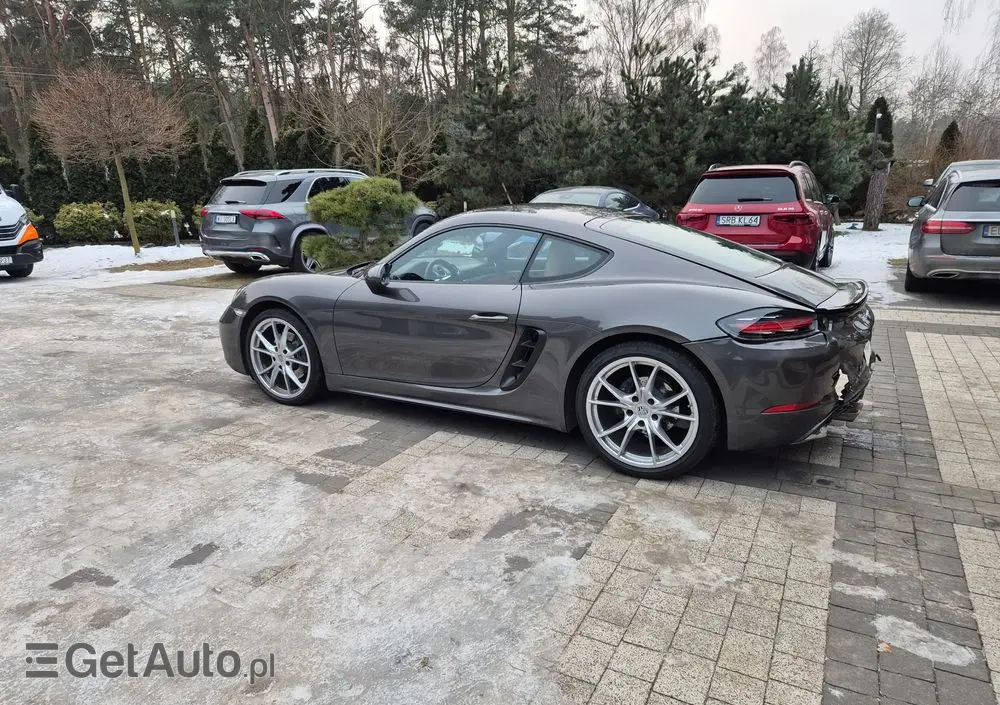 PORSCHE 718 Cayman 