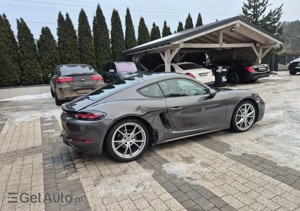 PORSCHE 718 Cayman 