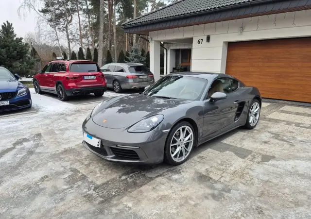 PORSCHE 718 Cayman 