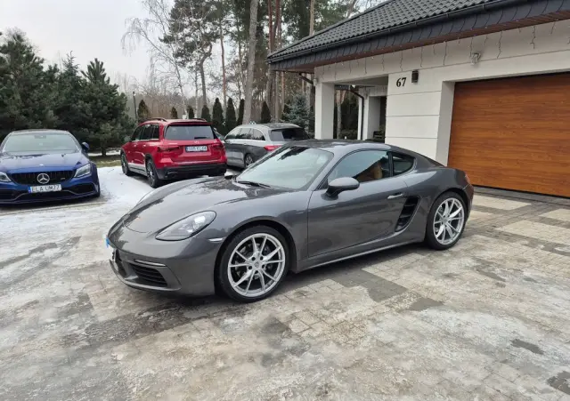 PORSCHE 718 Cayman 