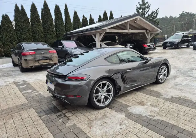 PORSCHE 718 Cayman 