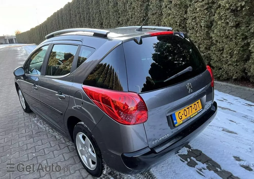 PEUGEOT 207 