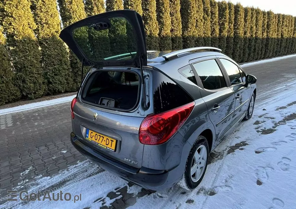 PEUGEOT 207 