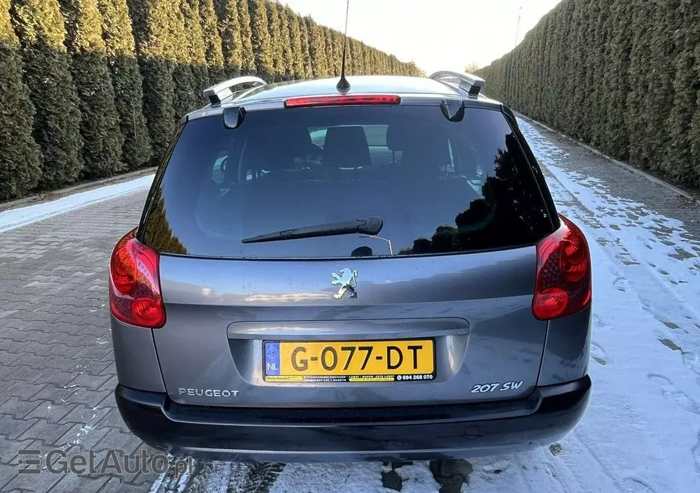 PEUGEOT 207 