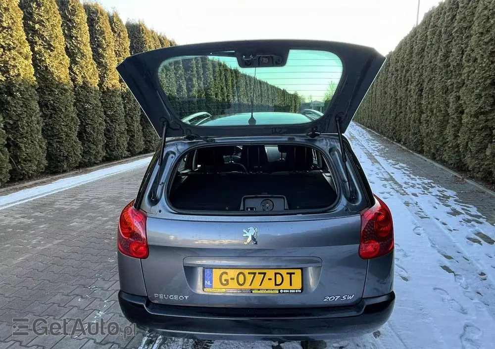 PEUGEOT 207 