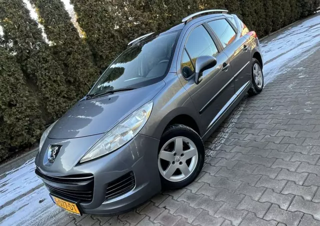 PEUGEOT 207 