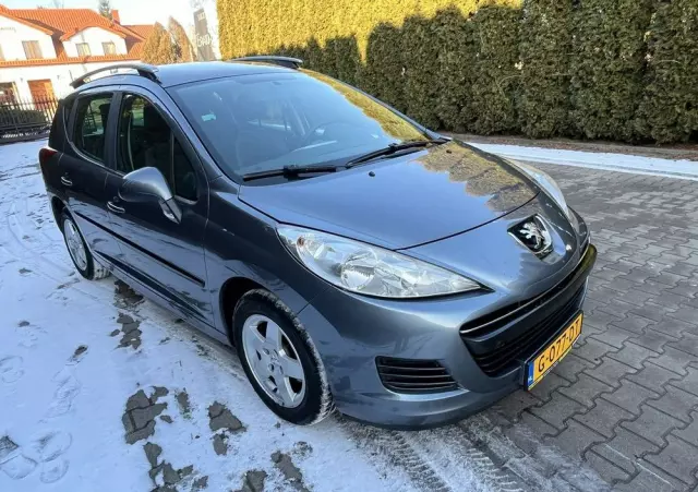 PEUGEOT 207 
