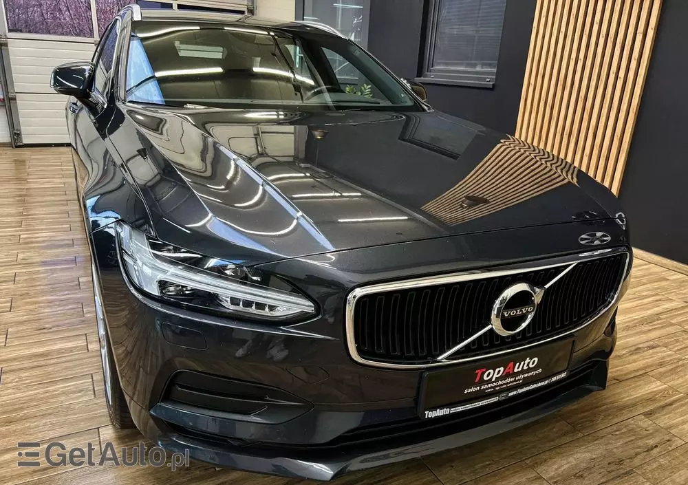 VOLVO V90 D4 Momentum Pro
