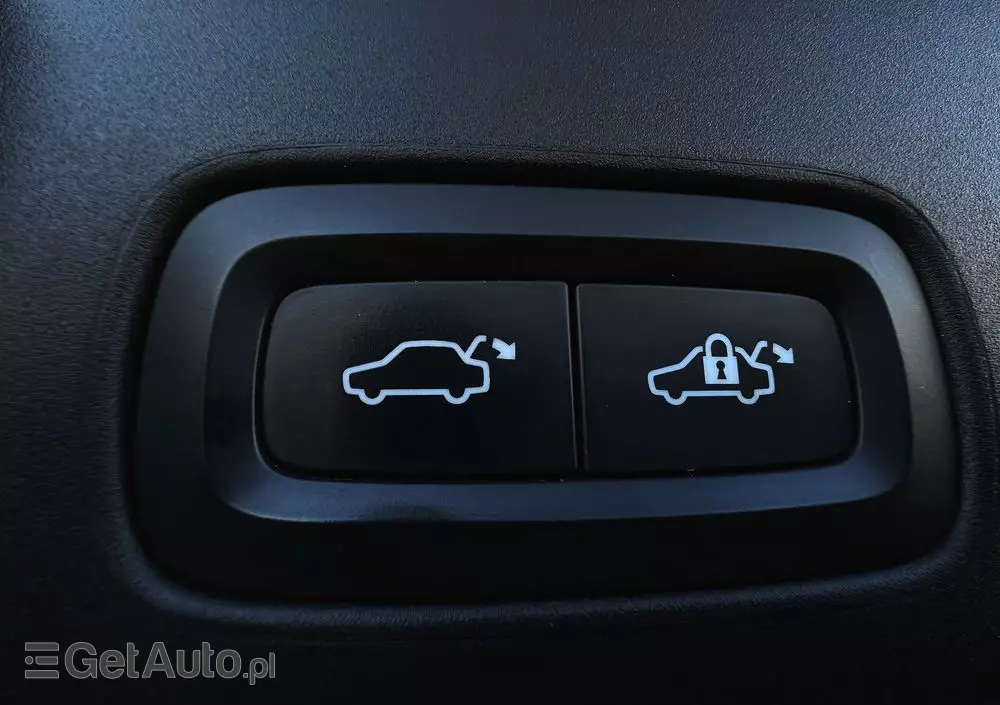 VOLVO V90 D4 Momentum Pro