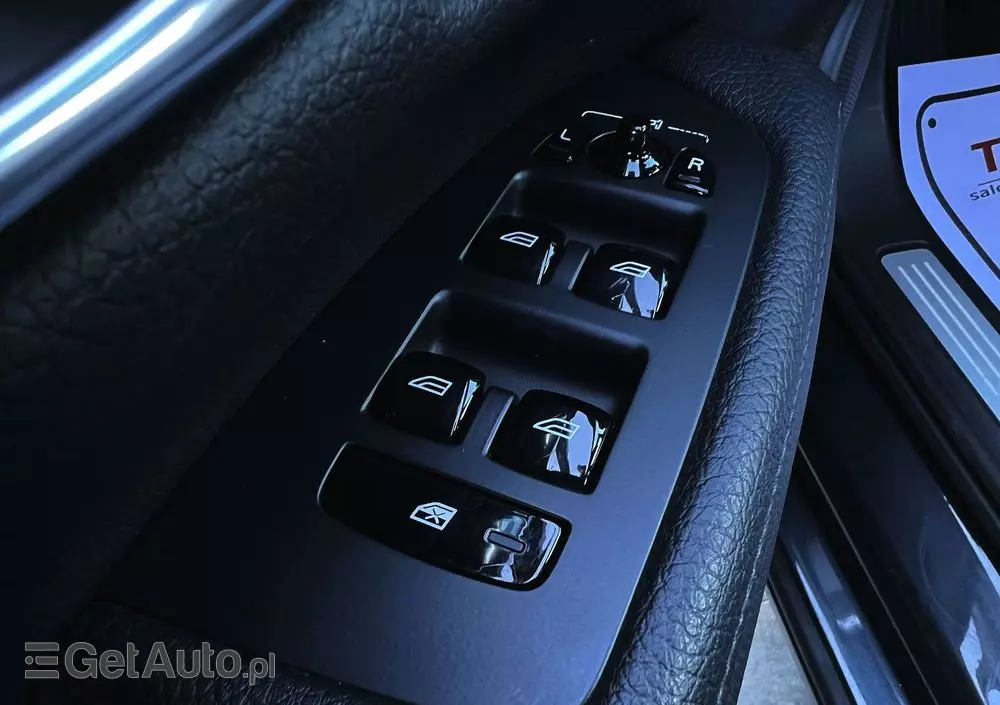 VOLVO V90 D4 Momentum Pro