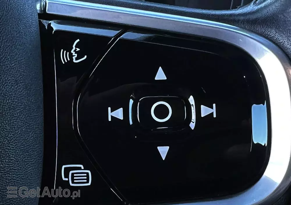 VOLVO V90 D4 Momentum Pro