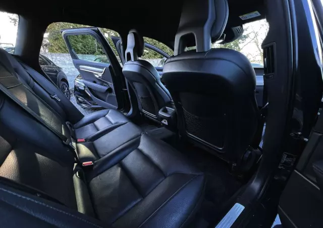 VOLVO V90 D4 Momentum Pro