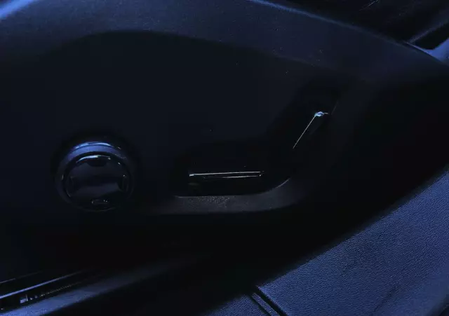 VOLVO V90 D4 Momentum Pro