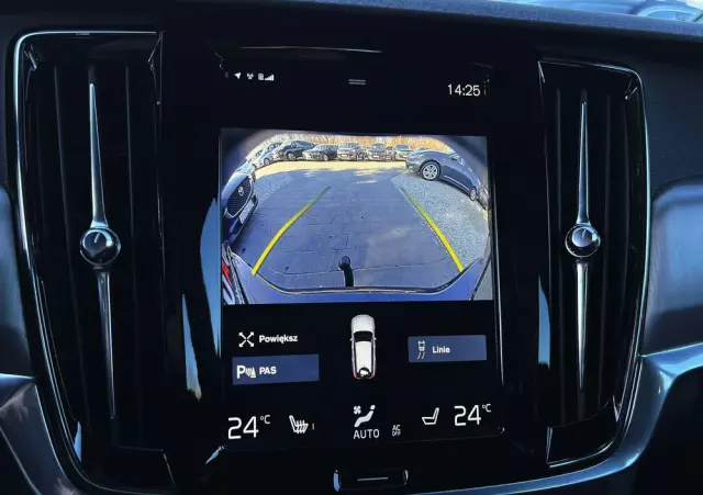 VOLVO V90 D4 Momentum Pro