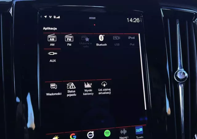 VOLVO V90 D4 Momentum Pro