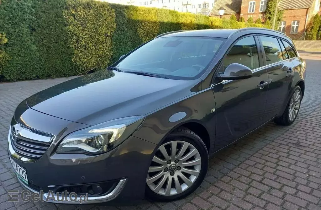 OPEL Insignia 
