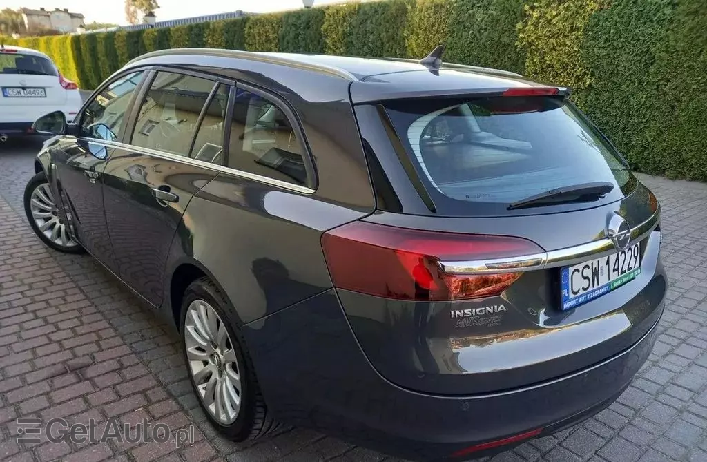 OPEL Insignia 