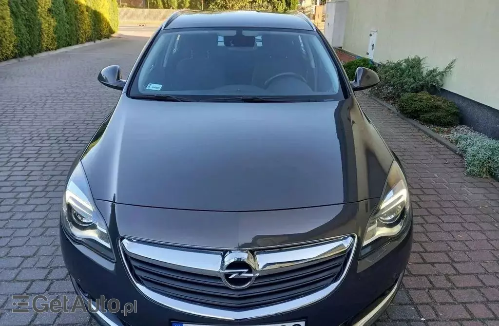 OPEL Insignia 