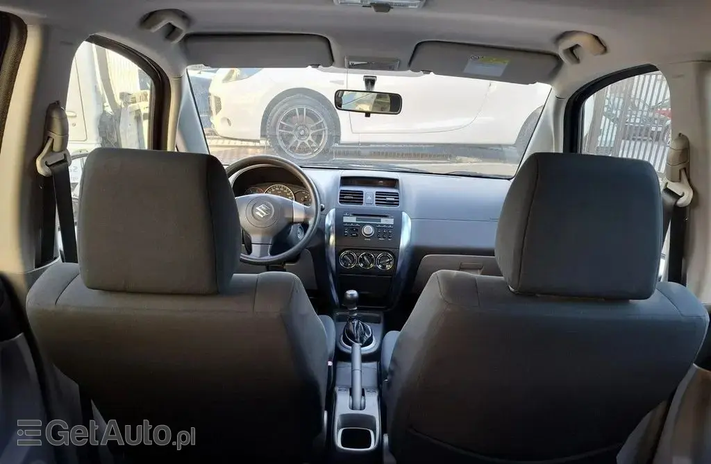 SUZUKI SX4 