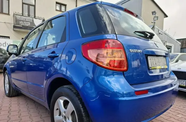 SUZUKI SX4 