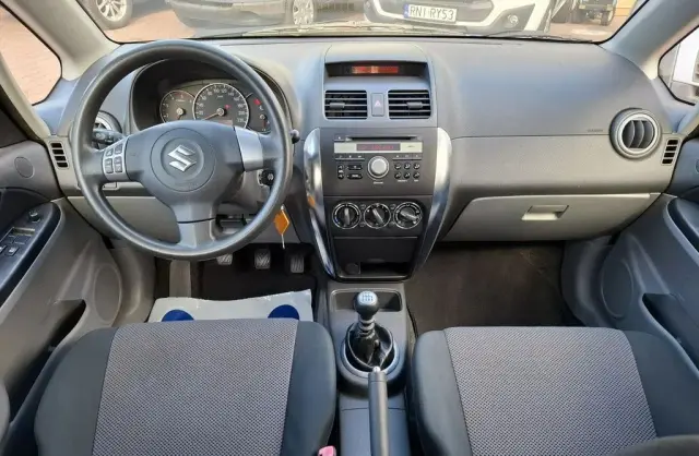 SUZUKI SX4 