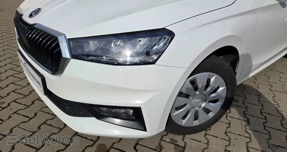 SKODA Fabia 1.0 Essence
