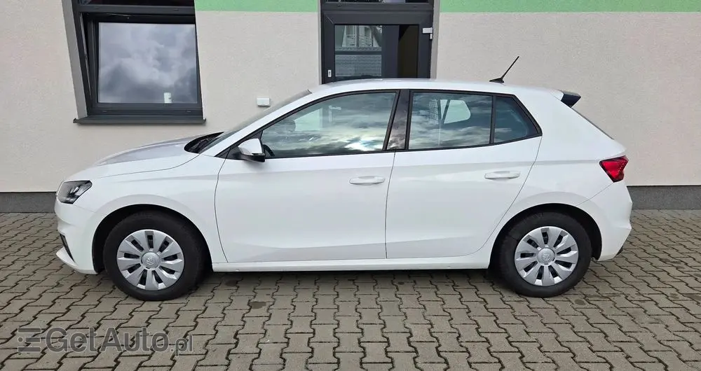 SKODA Fabia 1.0 Essence