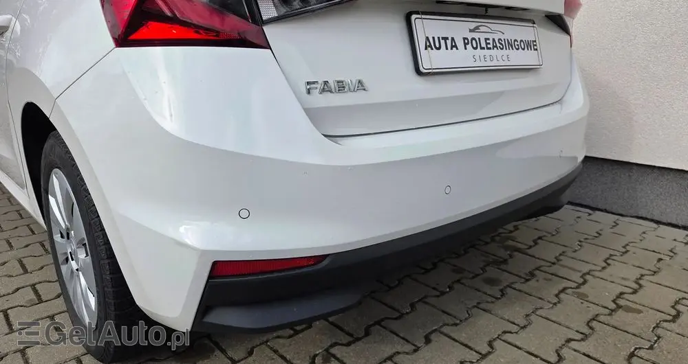 SKODA Fabia 1.0 Essence